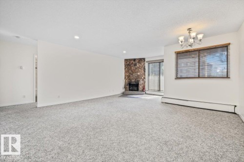 #206 10148 118 St Nw, Edmonton, AB - Indoor Photo Showing Other Room