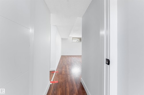 11927 68 Street Nw, Edmonton, AB - Indoor Photo Showing Other Room