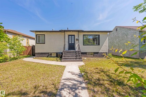 11927 68 Street Nw, Edmonton, AB - Outdoor
