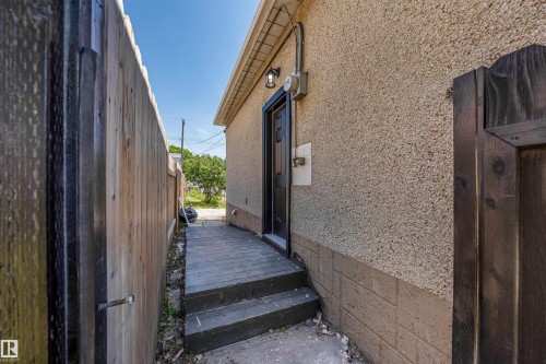 11927 68 Street Nw, Edmonton, AB - Outdoor With Exterior