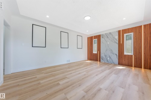 11927 68 Street Nw, Edmonton, AB - Indoor Photo Showing Other Room