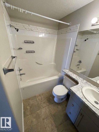 #405 151 Edwards Dr Sw, Edmonton, AB - Indoor Photo Showing Bathroom