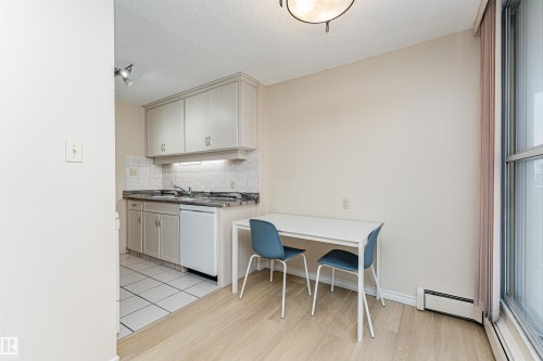 #201 12141 Jasper Av Nw, Edmonton, AB - Indoor