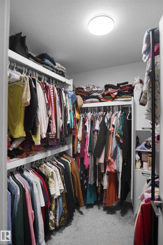 2551 12 Avenue Nw, Edmonton, AB - Indoor With Storage