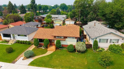 9012 Meadowlark Road Nw, Edmonton, AB - Outdoor