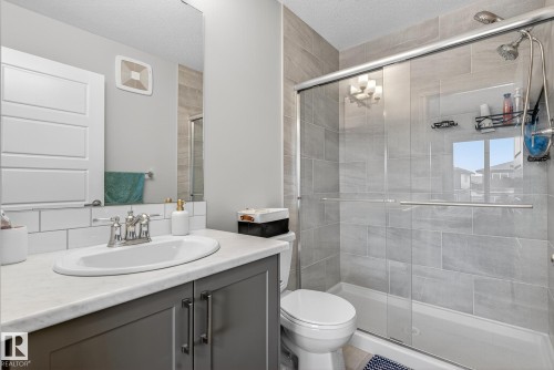 7820 Koruluk Link Link Sw, Edmonton, AB - Indoor Photo Showing Bathroom