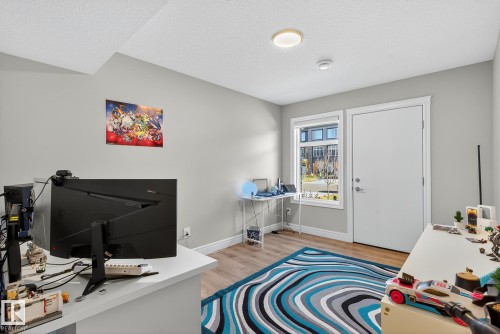 7820 Koruluk Link Link Sw, Edmonton, AB - Indoor