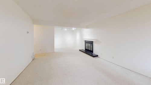 #109 11115 80 Av Nw, Edmonton, AB - Indoor Photo Showing Other Room