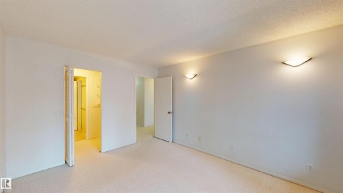 #109 11115 80 Av Nw, Edmonton, AB - Indoor Photo Showing Other Room
