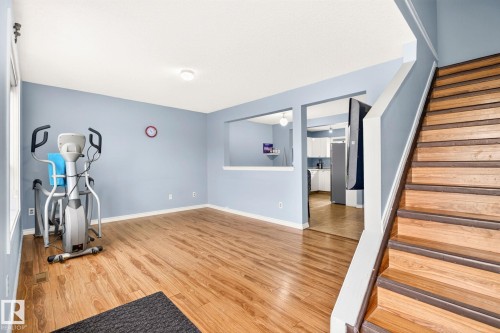 1646 Millwoods Road Nw, Edmonton, AB - Indoor Photo Showing Other Room