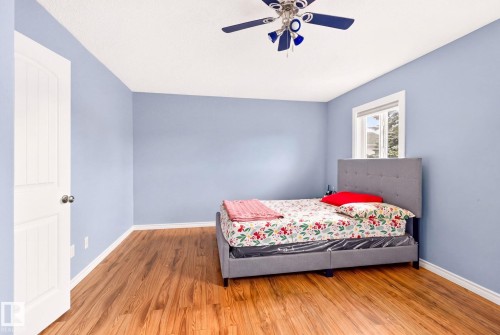 1646 Millwoods Road Nw, Edmonton, AB - Indoor Photo Showing Bedroom