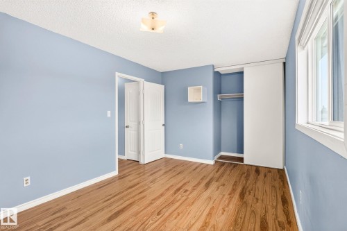 1646 Millwoods Road Nw, Edmonton, AB - Indoor Photo Showing Other Room