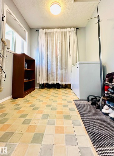 244 Porter Avenue, Millet, AB - Indoor Photo Showing Other Room