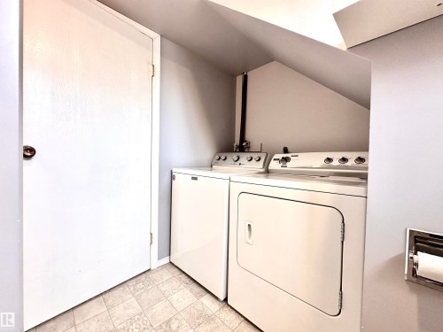 244 Porter Avenue, Millet, AB - Indoor Photo Showing Laundry Room