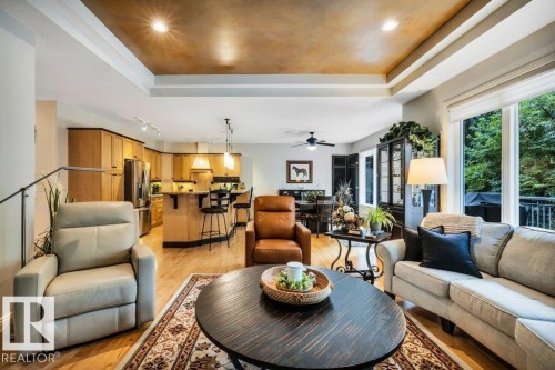 #19 50 Oakridge Dr S, St. Albert, AB - Indoor Photo Showing Living Room