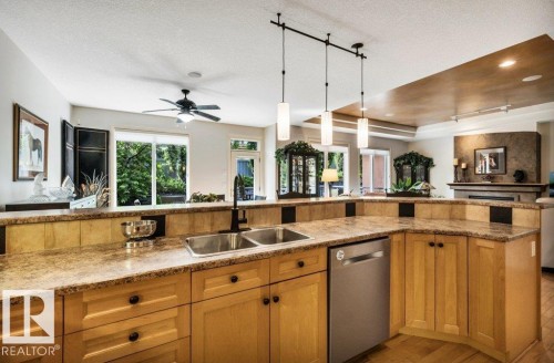 #19 50 Oakridge Dr S, St. Albert, AB - Indoor Photo Showing Kitchen With Double Sink