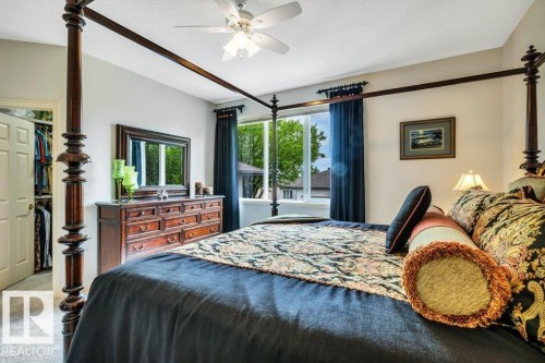 #19 50 Oakridge Dr S, St. Albert, AB - Indoor Photo Showing Bedroom