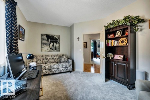 #19 50 Oakridge Dr S, St. Albert, AB - Indoor Photo Showing Living Room
