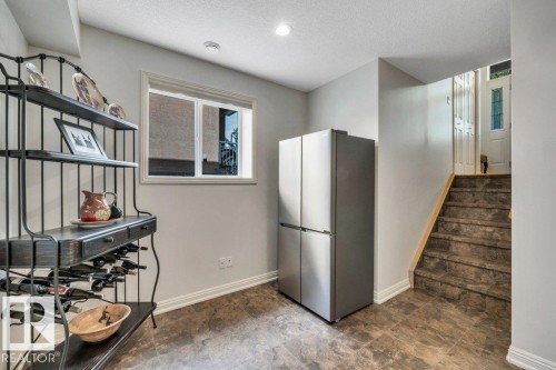 #19 50 Oakridge Dr S, St. Albert, AB - Indoor Photo Showing Other Room