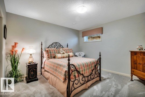 #19 50 Oakridge Dr S, St. Albert, AB - Indoor Photo Showing Bedroom