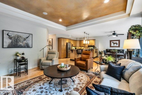 #19 50 Oakridge Dr S, St. Albert, AB - Indoor Photo Showing Living Room