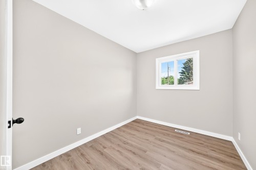 12819 107 Street Nw, Edmonton, AB - Indoor Photo Showing Other Room