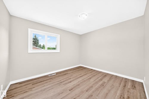 12819 107 Street Nw, Edmonton, AB - Indoor Photo Showing Other Room
