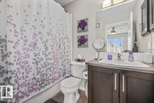 #88 320 Secord Blvd Nw, Edmonton, AB - Indoor Photo Showing Bathroom