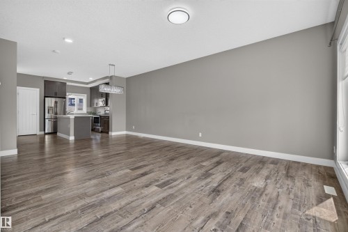 812 Morris Avenue, Leduc, AB - Indoor