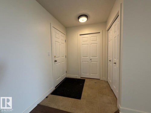 #104 920 156 St Nw, Edmonton, AB - Indoor Photo Showing Other Room
