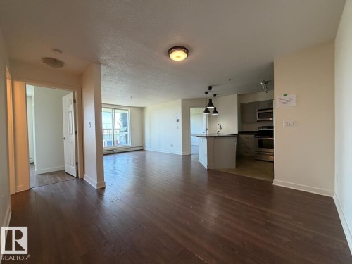#104 920 156 St Nw, Edmonton, AB - Indoor