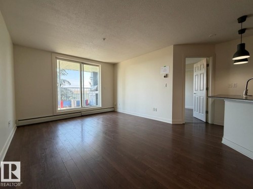 #104 920 156 St Nw, Edmonton, AB - Indoor