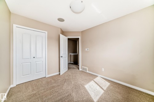 7706 Schmid Crescent Nw, Edmonton, AB - Indoor