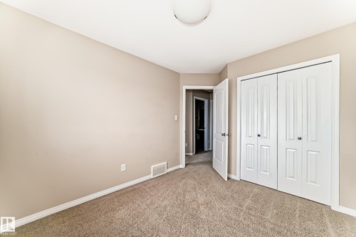 7706 Schmid Crescent Nw, Edmonton, AB - Indoor
