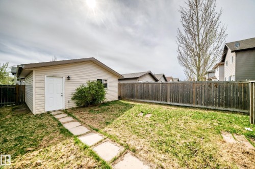 7706 Schmid Crescent Nw, Edmonton, AB - Outdoor