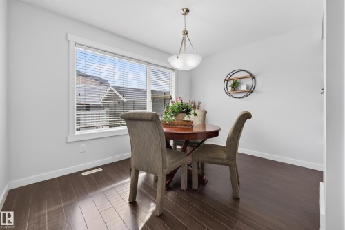 1007 162 Street Sw, Edmonton, AB - Indoor Photo Showing Dining Room