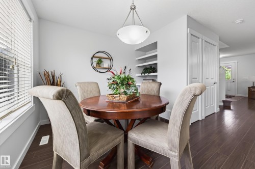 1007 162 Street Sw, Edmonton, AB - Indoor Photo Showing Dining Room