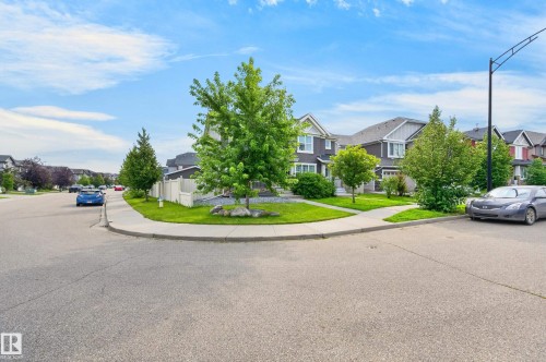 1007 162 Street Sw, Edmonton, AB - Outdoor