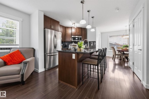 1007 162 Street Sw, Edmonton, AB - Indoor Photo Showing Kitchen With Stainless Steel Kitchen