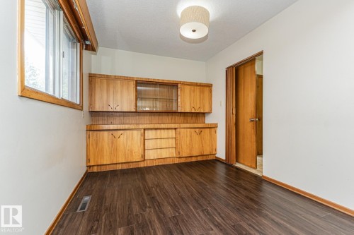 10726 70 Avenue Nw, Edmonton, AB - Indoor Photo Showing Other Room
