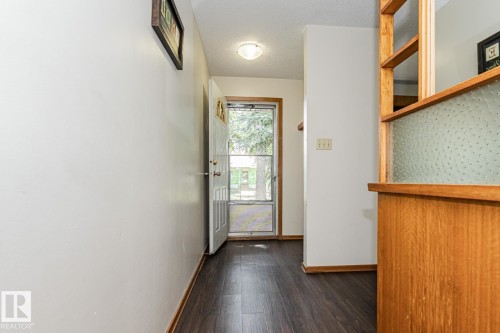 10726 70 Avenue Nw, Edmonton, AB - Indoor Photo Showing Other Room