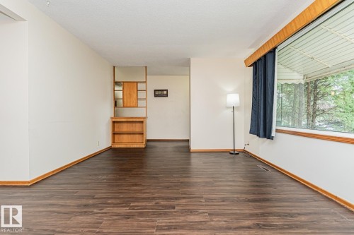 10726 70 Avenue Nw, Edmonton, AB - Indoor Photo Showing Other Room