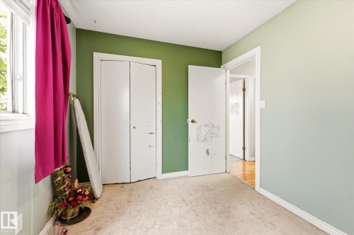 12435 46 Street Nw, Edmonton, AB - Indoor