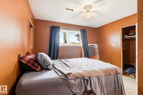 12435 46 Street Nw, Edmonton, AB - Indoor Photo Showing Bedroom