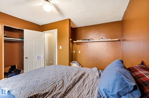 12435 46 Street Nw, Edmonton, AB - Indoor Photo Showing Bedroom