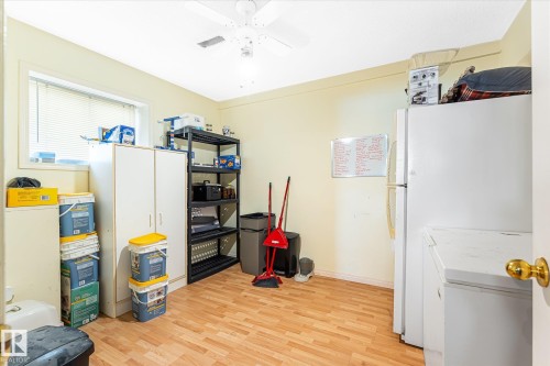 12435 46 Street Nw, Edmonton, AB - Indoor