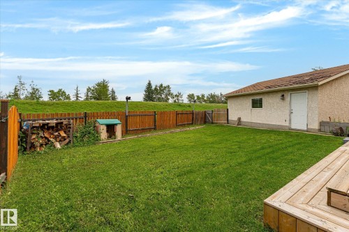 12435 46 Street Nw, Edmonton, AB - Outdoor