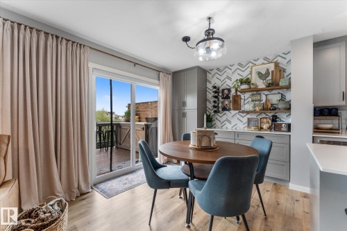 2 Caledon Crescent, Spruce Grove, AB - Indoor Photo Showing Dining Room