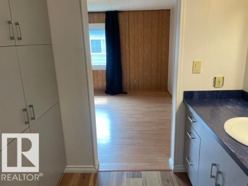 5 Cliff Crescent Northwest, Edmonton, AB - Indoor