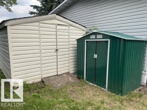 5 Cliff Crescent Northwest, Edmonton, AB - Outdoor